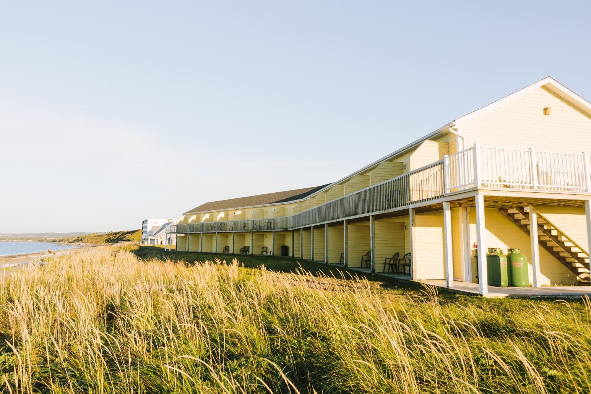 Pavillon Sur Mer Par Riotel Matane Exteriör bild
